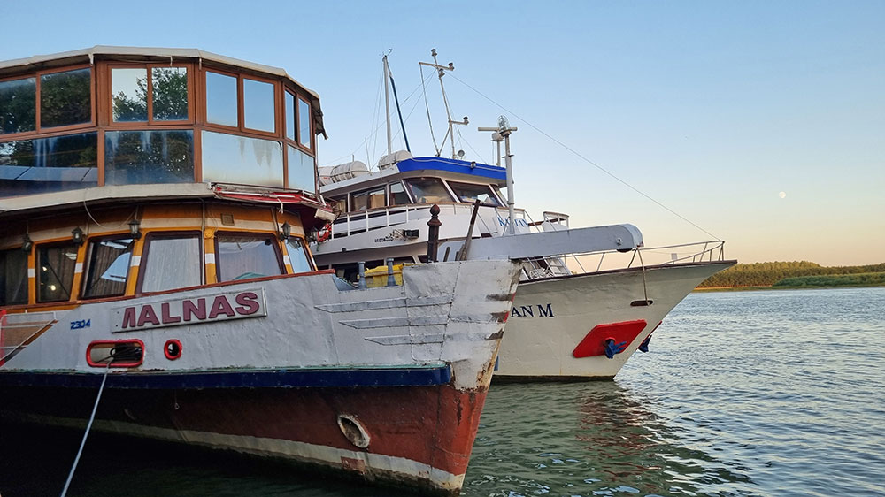 radiopelicano_donau_rumaenien_bruecke_restaurantschiff_2