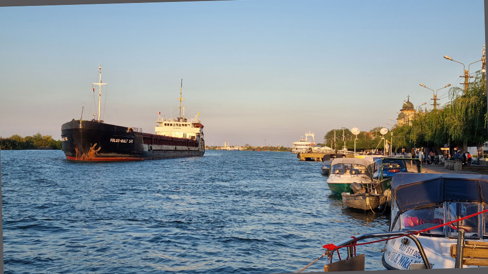 radiopelicano_schwarzes_meer_sulina_schiff_gross